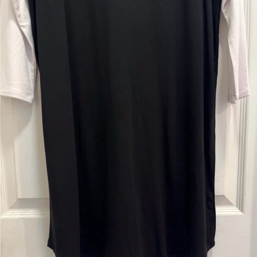 BB Dakota 7th Inning Stretch Baseball Dress Raglan Black/White-Medium - NWT - Picture 7 of 11